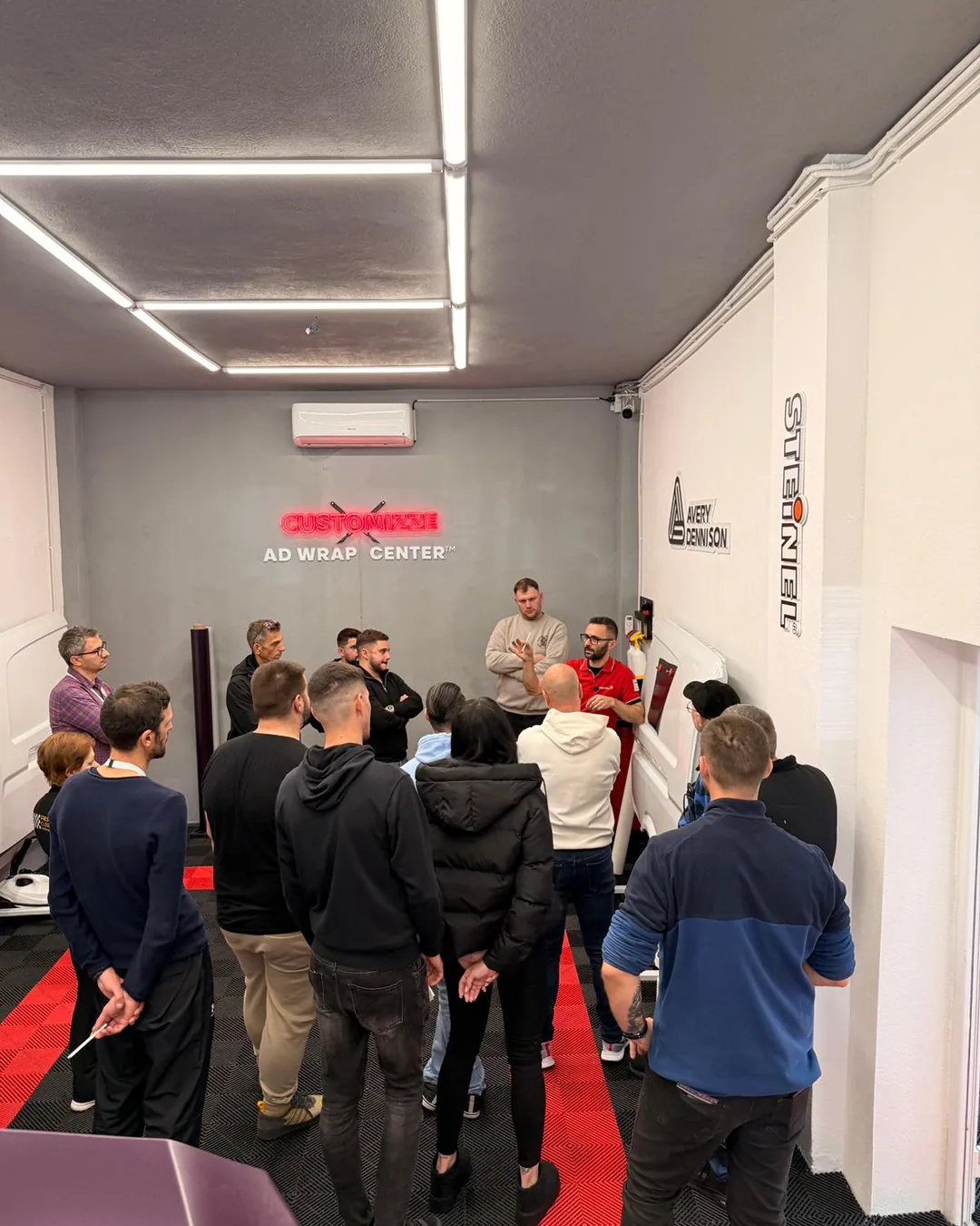 Discuții finale cu participanții la workshop-ul Verla × Vasile Lomanar, Alba Iulia – feedback și concluzii.